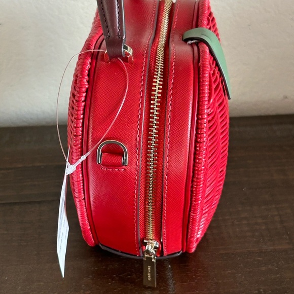NWT - Kate Spade - Honey Crisp Red Apple Wicker Crossbody Bag - Picture 4 of 13